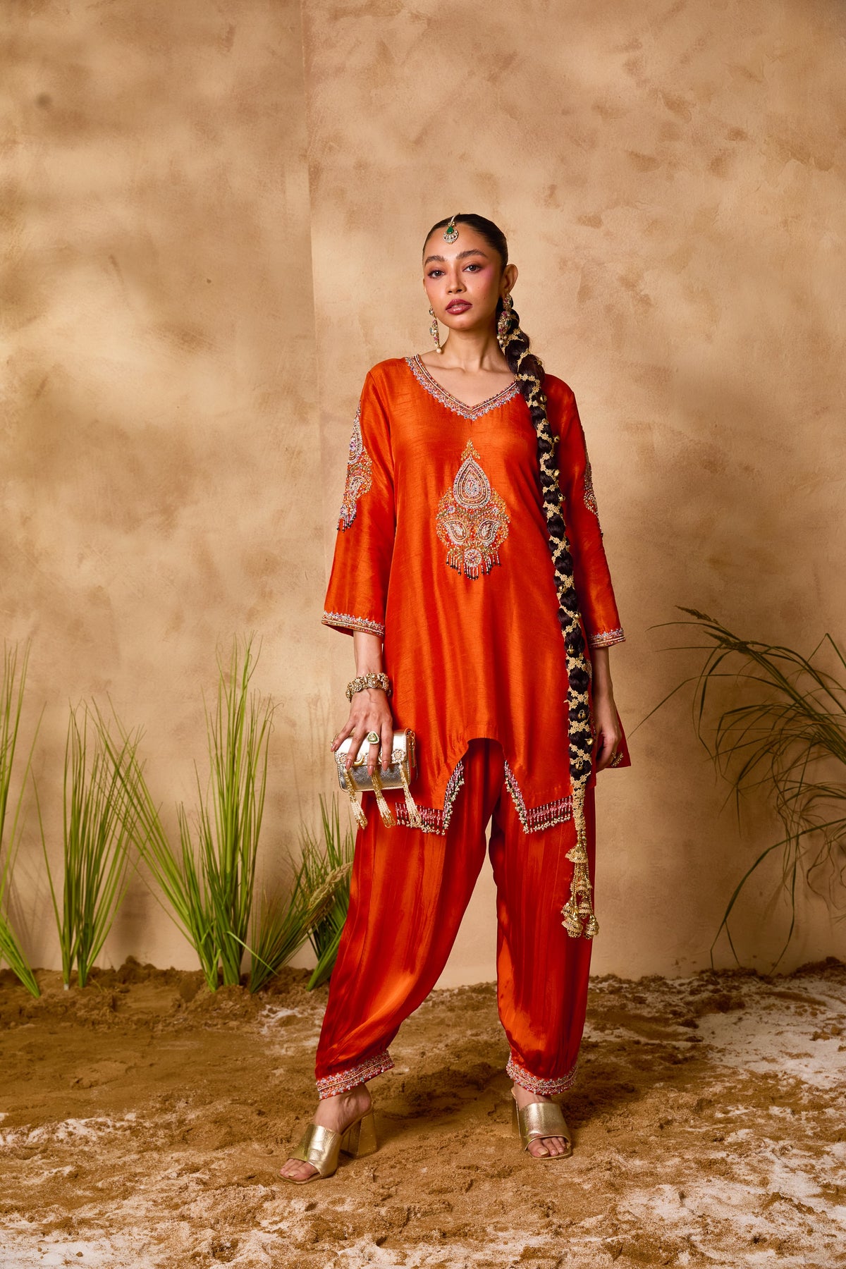 Afsana Set in Amber